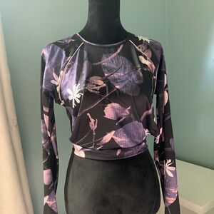 All in Motion Floral Crop tie back SPF Rashguard shirt
